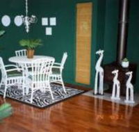 Chalet Chic - Accommodation Burleigh