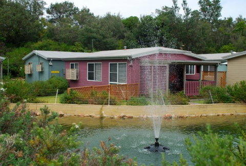 Bay Of Plenty Lodges - Accommodation Burleigh 0
