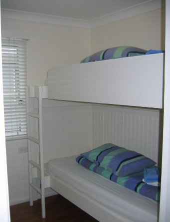 Bay Of Plenty Lodges - Accommodation Burleigh 5