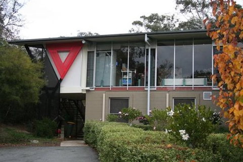 Bush Capital Lodge - Accommodation Burleigh 0
