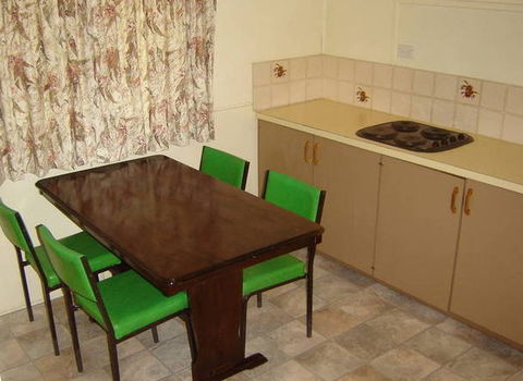 Berringer Lake Holiday Cottages - Accommodation Burleigh 1