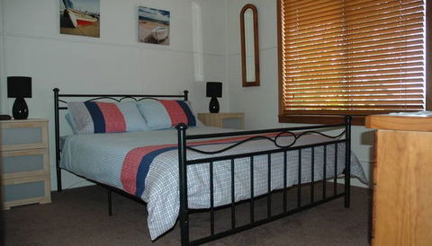 A Lake House At Burrill Lake - Accommodation Burleigh 3