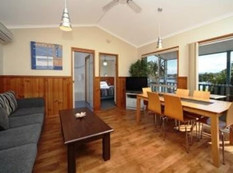 Burrill Lake Tourist Park - Accommodation Burleigh 1