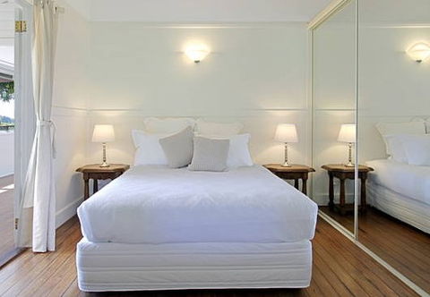 Avalon Lea - Accommodation Burleigh 1