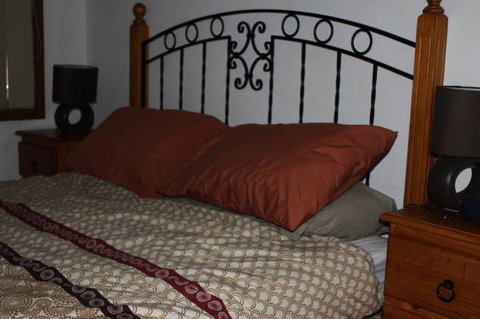 Mansfield By The Lake - Accommodation Burleigh 1
