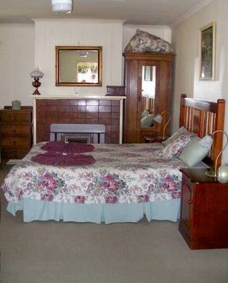 Echuca Holiday Houses - Temoca Cottage - Accommodation Burleigh 5