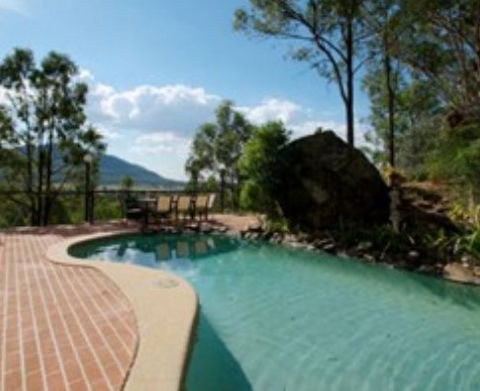 Cants Cottage - Accommodation Burleigh 4