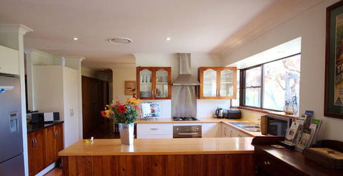 Cicada Country House - Accommodation Burleigh 0