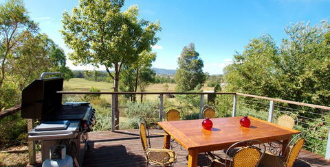 Cicada Country House - Accommodation Burleigh 5
