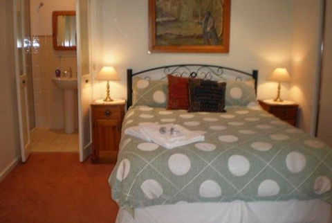 Adams Peak Retreat - Accommodation Burleigh 2