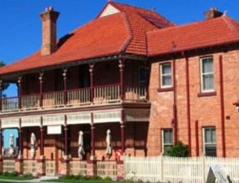 CBC Bed And Breakfast And Cafe - Accommodation Burleigh 3