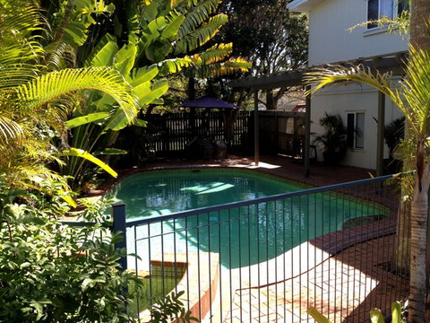 Coconut Palms On The Bay - Accommodation Burleigh 3