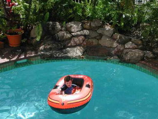 Bayshores Holiday Apartments - Accommodation Burleigh 1
