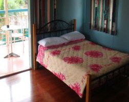 Fraser Roving Backpacker Resort - Accommodation Burleigh 3
