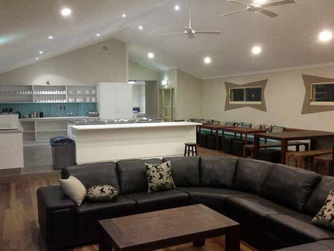 Flashpackers Hervey Bay - Accommodation Burleigh 5