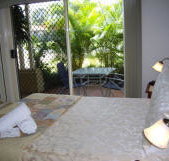 Alexander Lakeside Bed and Breakfast - Accommodation Burleigh