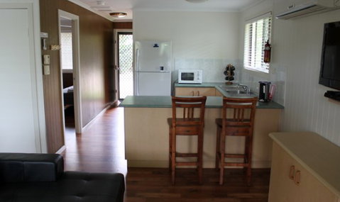 Sanctuary Lakes Fauna Retreat - Accommodation Burleigh 0
