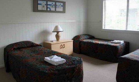 Sanctuary Lakes Fauna Retreat - Accommodation Burleigh 2