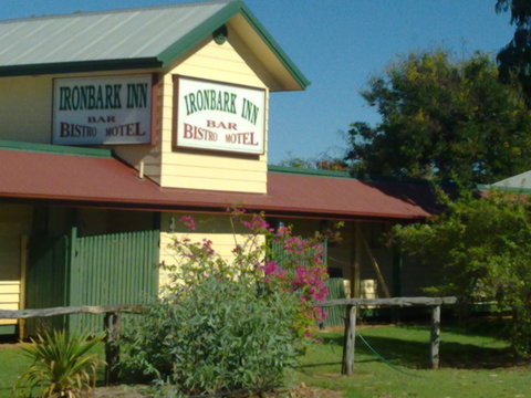 Ironbark Inn Motel - Accommodation Burleigh 0