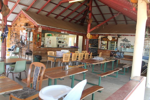 Ironbark Inn Motel - Accommodation Burleigh 2