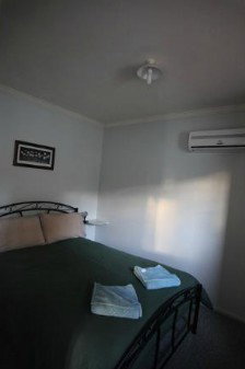 Cooper Cabins - Accommodation Burleigh 1
