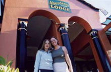 Aberdeen Lodge Backpackers - Accommodation Burleigh 1