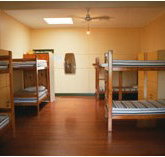 Barnacles Backpackers - Accommodation Burleigh