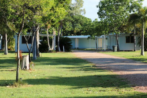 Barcaldine Tourist Park - Accommodation Burleigh 3