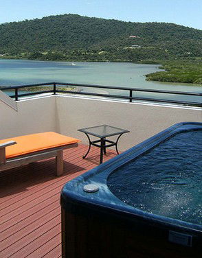 Blue Horizon Resort Apartments - Accommodation Burleigh 4