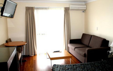 Centenary Motor Inn - Accommodation Burleigh 0