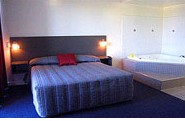 Country Road Motor Inn (Dysart) - Accommodation Burleigh 2