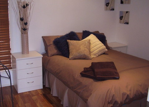 Biggenden B - Accommodation Burleigh 3