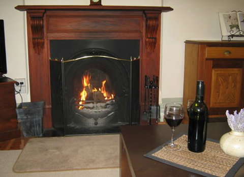 Amalie Cottage Waikerie - Accommodation Burleigh 1