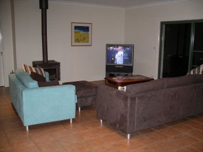 Fairfield House - Accommodation Burleigh 2