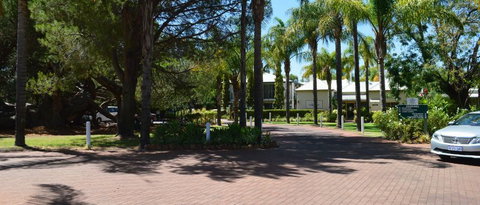 Swan Valley Oasis Resort - Accommodation Burleigh 2