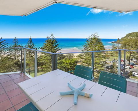 Pacific Regis Beachfront Apartments - Accommodation Burleigh 7