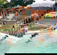 The Ambassador Motor Inn - Accommodation Burleigh