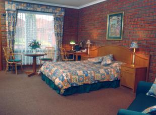 Sovereign Park Motor Inn - Accommodation Burleigh 0