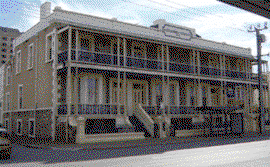 Glenelg Beach Hostel - Accommodation Burleigh 0
