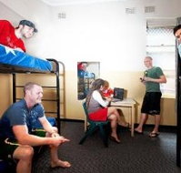 Maze Backpackers And Cb Hotel - Accommodation Burleigh
