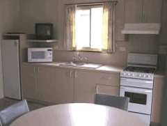 Echuca Caravan Park - Accommodation Burleigh 4