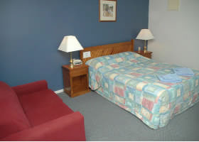Riverboat Lodge Motor Inn - Accommodation Burleigh 1
