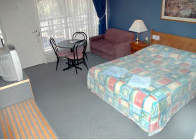 Riverboat Lodge Motor Inn - Accommodation Burleigh 4