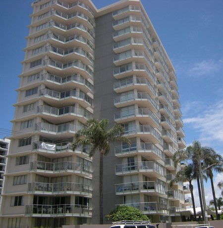 Pacific Regis Beachfront Apartments - Accommodation Burleigh 1