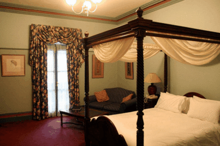  Accommodation Burleigh