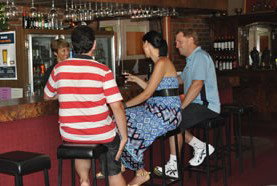 Castle Motor Lodge - Accommodation Burleigh 0