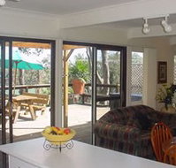 Lakeview Cottage - Accommodation Burleigh