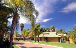 Sunraysia Resort - Accommodation Burleigh 0