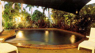 Colonial Rose Motel - Accommodation Burleigh 5