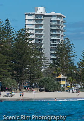 Pacific Regis Beachfront Apartments - Accommodation Burleigh 4